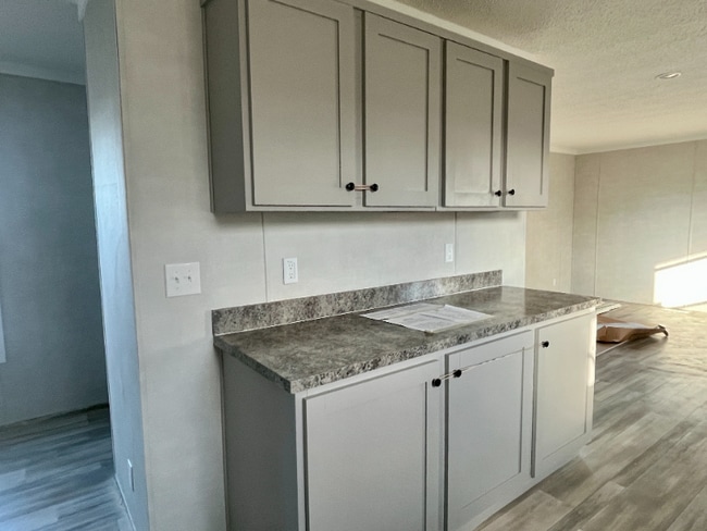 Building Photo - 1405 Elm Hills Blvd