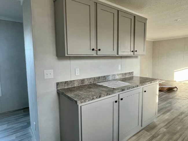 Foto del edificio - 1405 Elm Hills Blvd