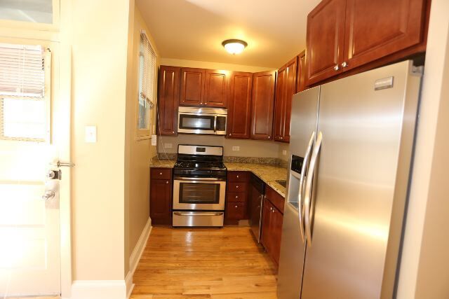 Foto del edificio - 4944 N Hoyne Ave