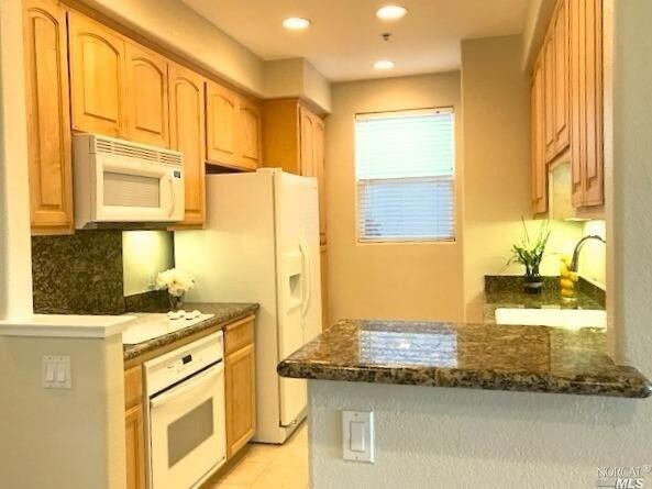 Foto del edificio - 100 North Ave