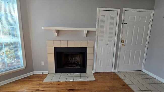 Foto del edificio - 1313 Red Deer Way