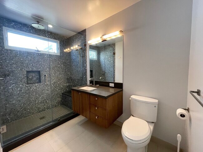 Foto del edificio - 2216 4th St