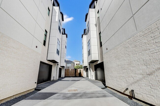 Foto del edificio - Brand new house in the Museum District wit...