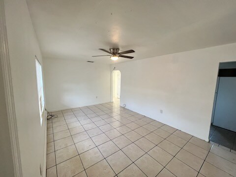 Building Photo - 126 3rd Jpv St