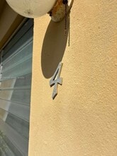 Building Photo - 301 Sharar Ave