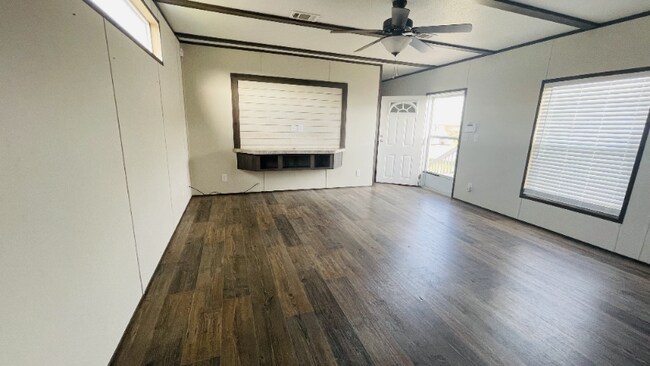 Building Photo - 2804 Halite Bend