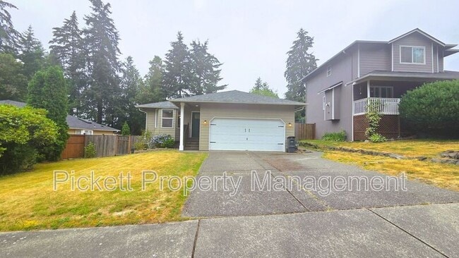 Photo - 1331 NE Gilmax Ln House