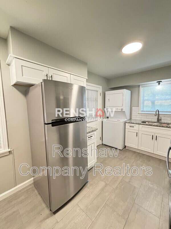 Foto del edificio - 4159 Lansdowne Dr