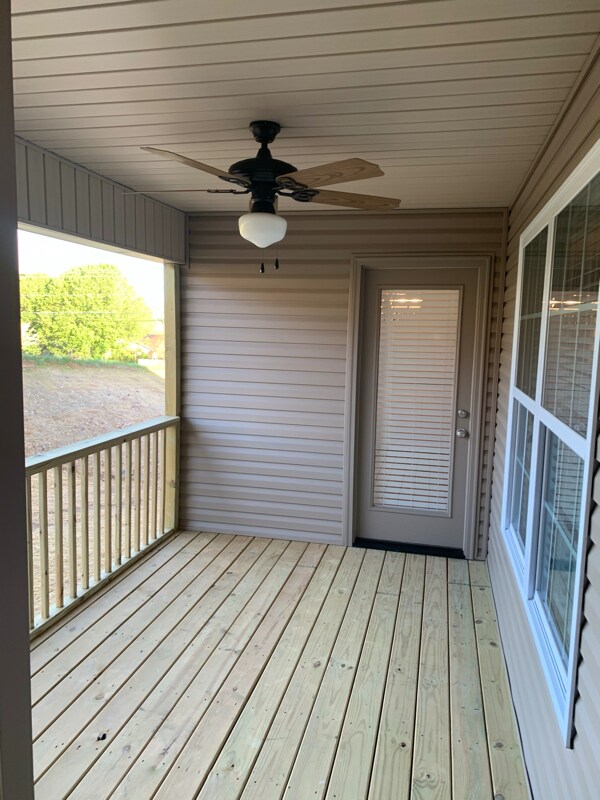 Foto del edificio - 7117 Nans Creek Way