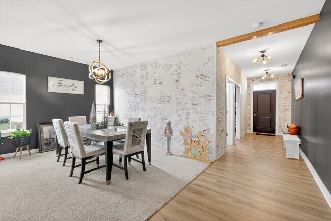 Foto del edificio - 1635 Lila Dr