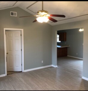 Foto del edificio - 107 Winchester Ct