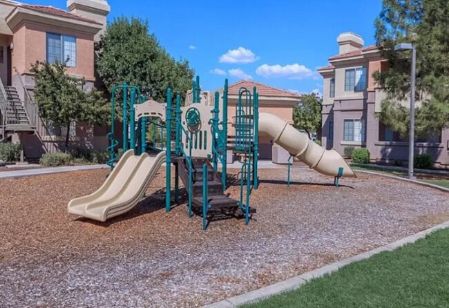 Foto del edificio - 1941 S Pierpont