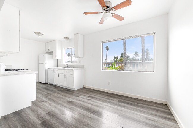 Foto del edificio - 410 W Regent St