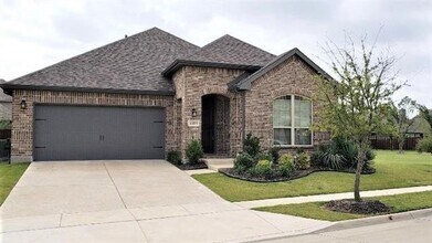 Building Photo - 4409 Querida Ave