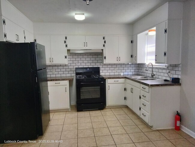 Building Photo - 4921 39th St