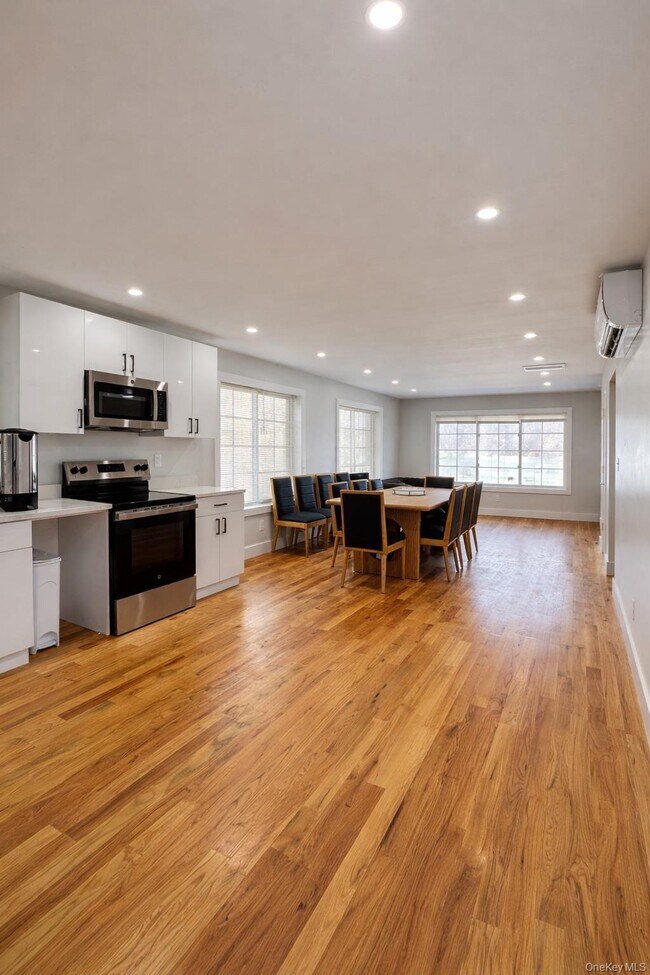 Foto del edificio - 1140 NY-52