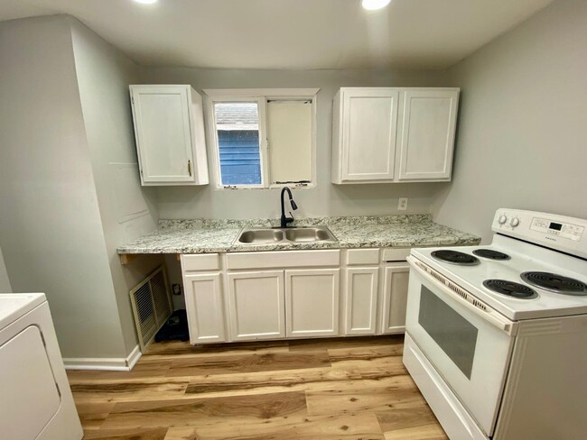 Photo - 1307 14th St House