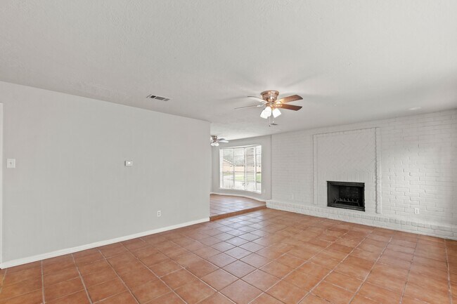 Foto del edificio - 2922 Hunters Glen Dr