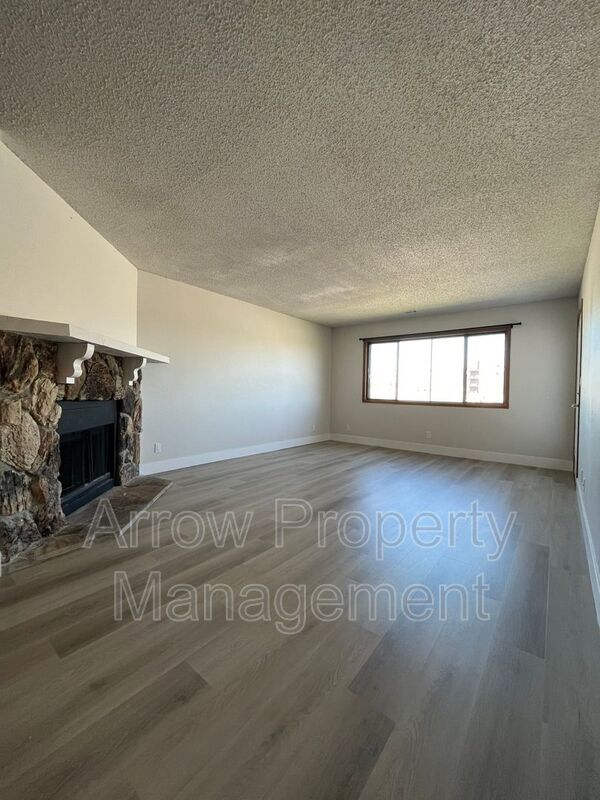 Foto del edificio - 2340 N 44th St