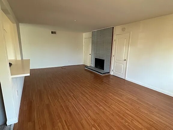 Foto principal - 3326 Inverness St