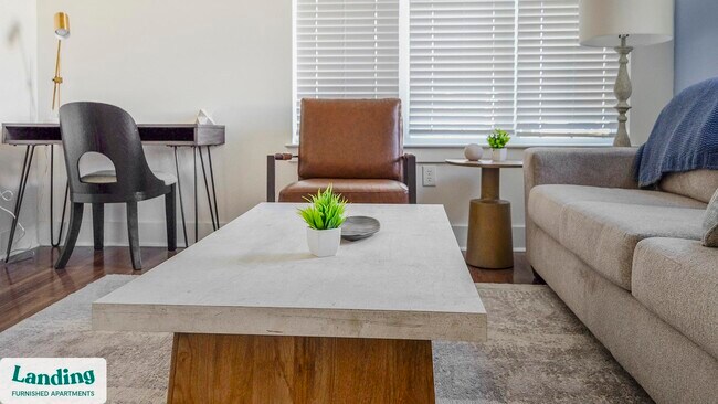 Foto del edificio - 901 Kelly Green Ln