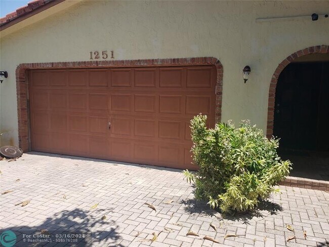 Building Photo - 1251 NW 85th Terrace