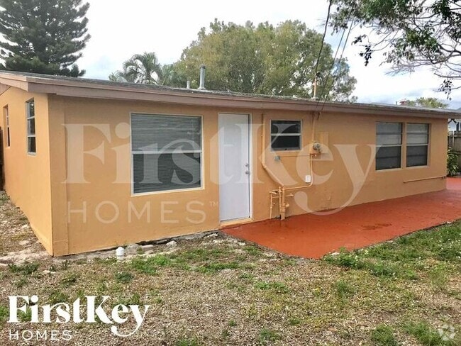 Building Photo - 4130 NW 12th Ave