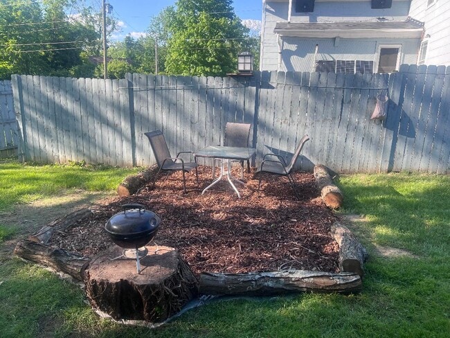 Back yard fire pit. grill - 668 Brooklyn Ave