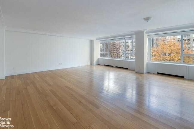 Foto del edificio - 200 E 66th St