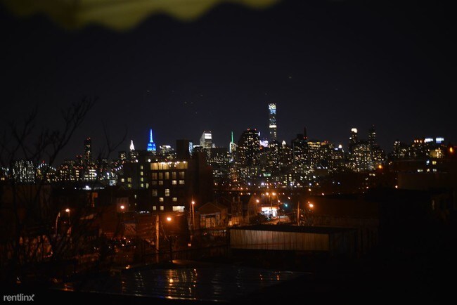 Foto del edificio - 2554 38th St