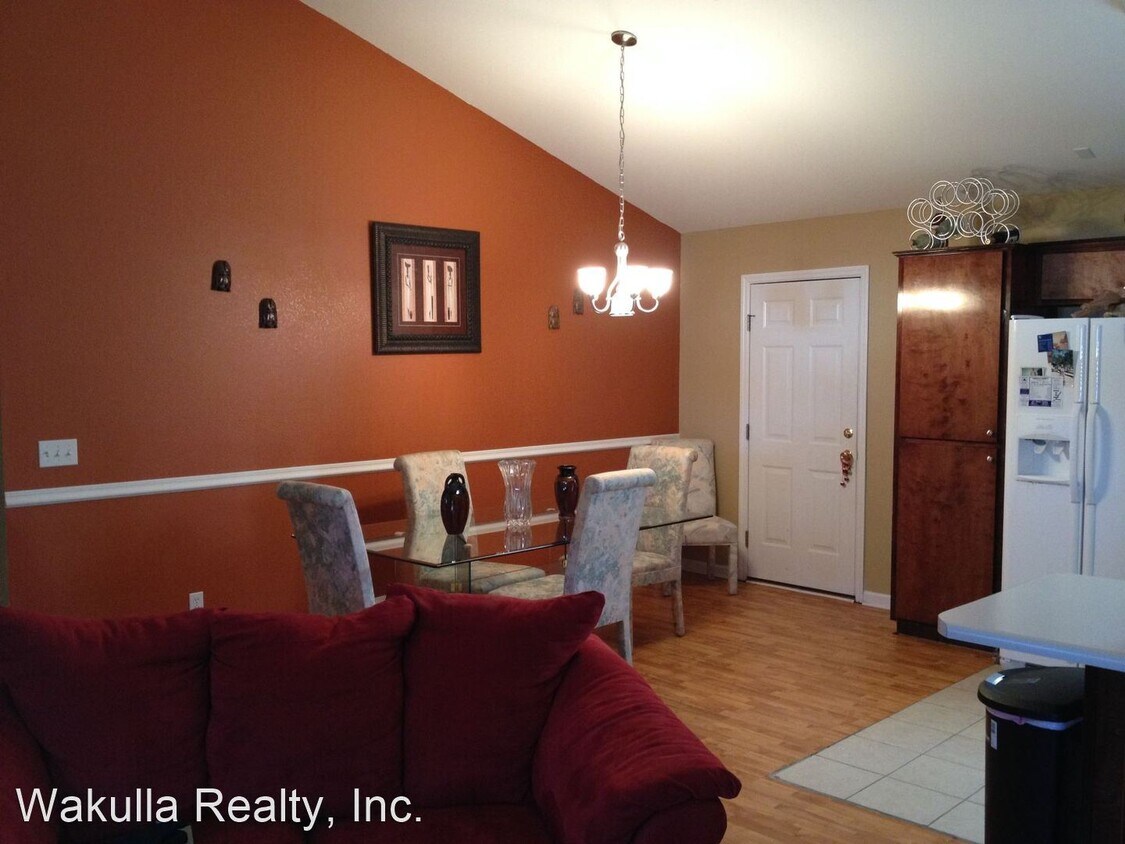 Building Photo - 3 br, 2 bath House - 35 Goldfinch Way