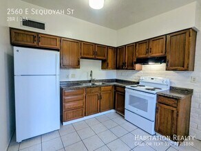 Building Photo - 2560 E Sequoyah St