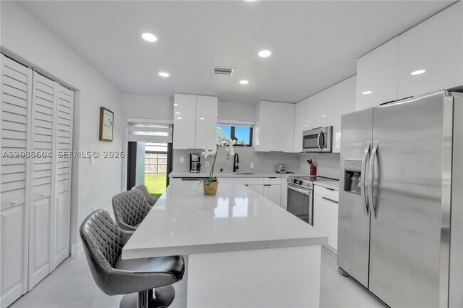Foto del edificio - 6021 SW 19th St