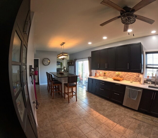 Building Photo - 105 Joshua Dr