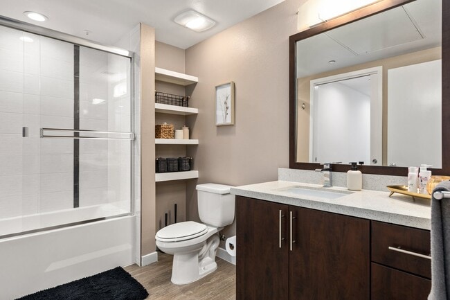 1B Bathroom - Urbanpolitan