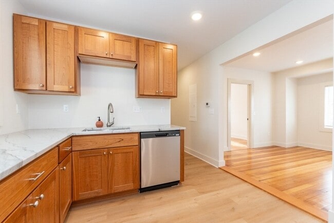 Foto del edificio - 55 Kiely Rd