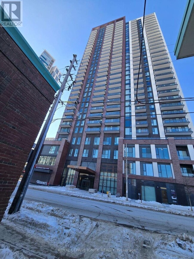 Building Photo - 130 River St