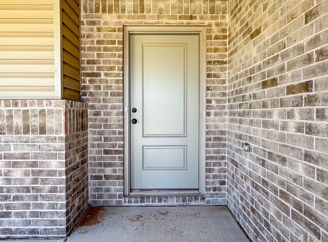 Primary Photo - Brand-New, Move-In Ready!