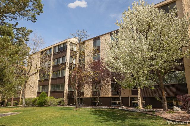 Foto del edificio - 3460 S Poplar St