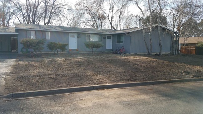 Building Photo - 1716 SW Lava Ave