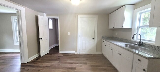 Building Photo - 1420 Furlough Ave