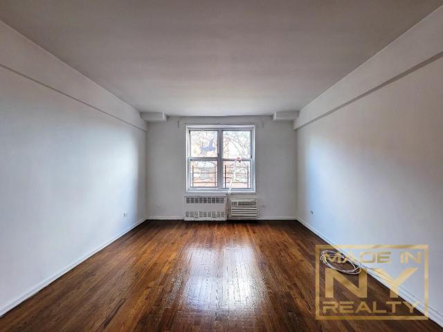 Building Photo - 1 bedroom in WOODSIDE NY 11377