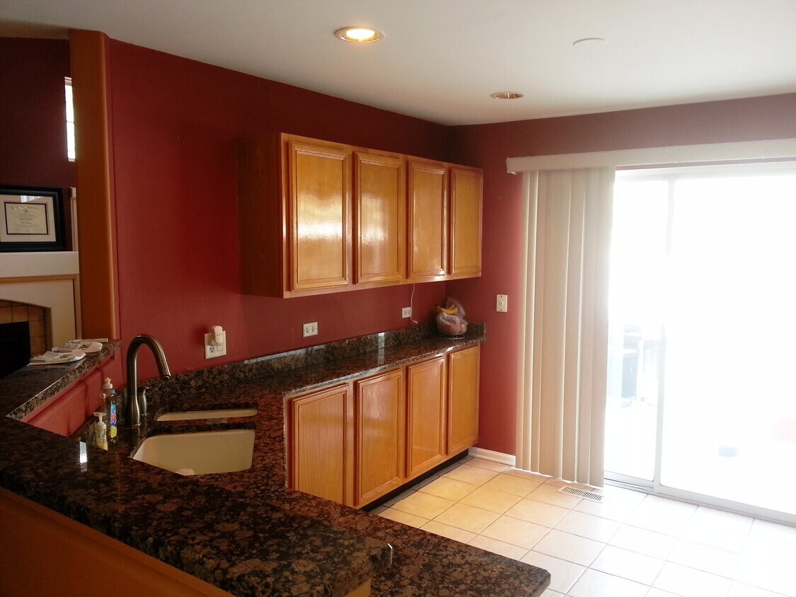 Foto principal - 9365 Brockton Ln
