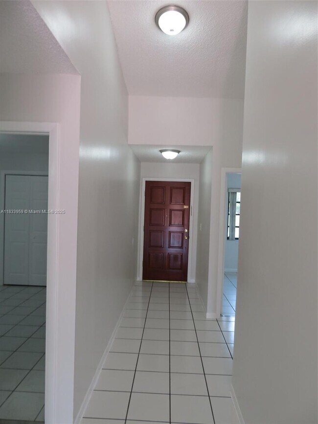 Building Photo - 6203 SW 147th Pl Cir