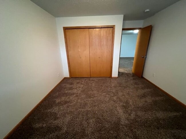 Building Photo - 1212 37th Ave S