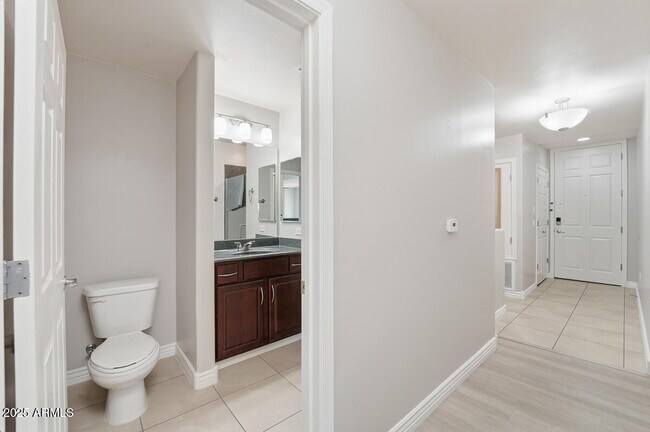 Foto del edificio - 5350 E Deer Valley Dr