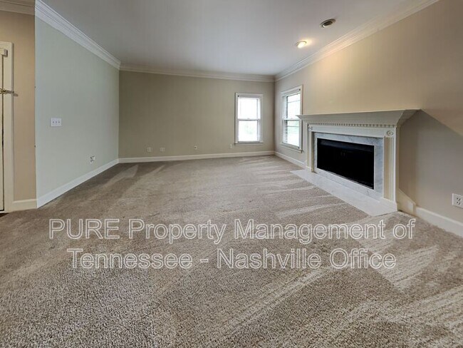 Building Photo - 702 Arkland Pl