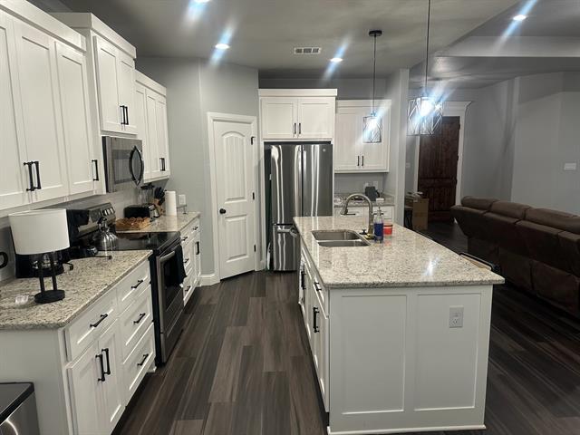 Building Photo - 1418 Cheyenne Trail