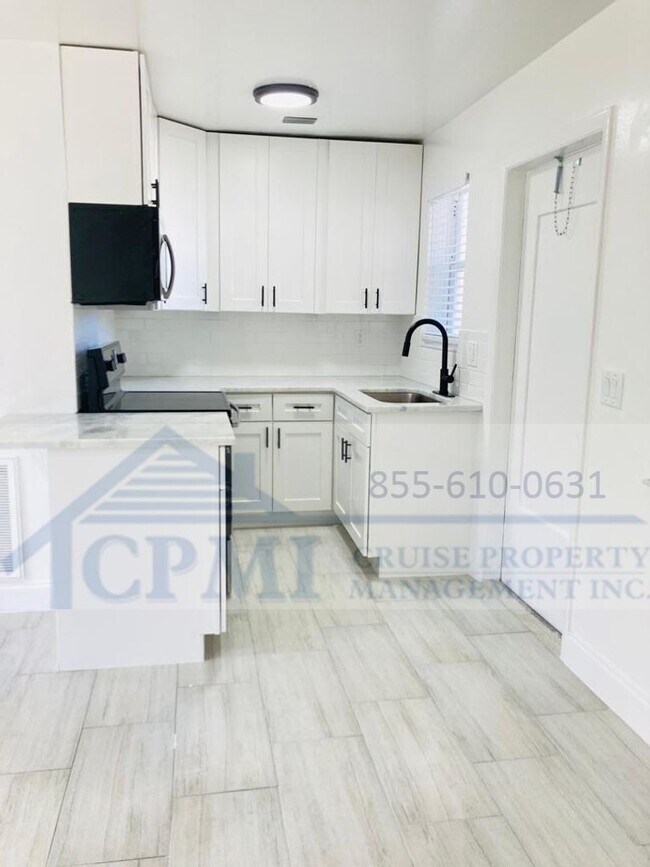 Foto del edificio - 801 NW 5th Ave