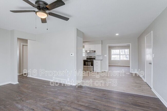 Foto del edificio - 11420 Manchester Ave